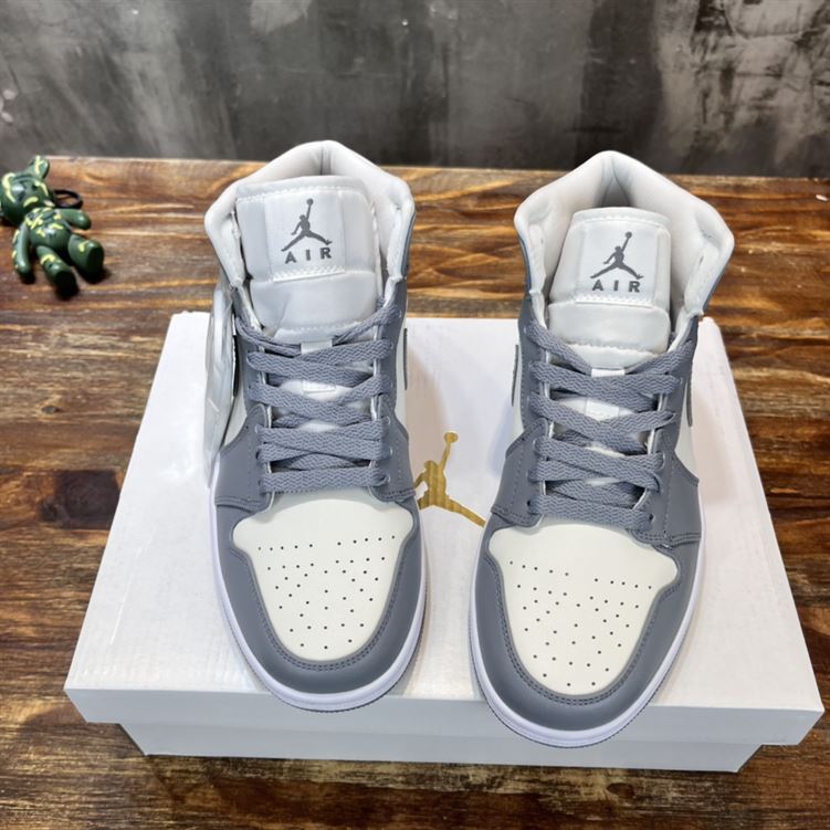 AIR JORDAN 1 MID ‘GREY SAIL’ – NSN030