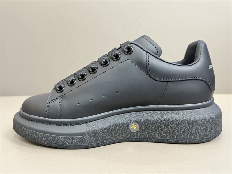 ALEXANDER MCQUEEN GRAFFITI OVERSIZED SNEAKER IN BLACK - ALD021