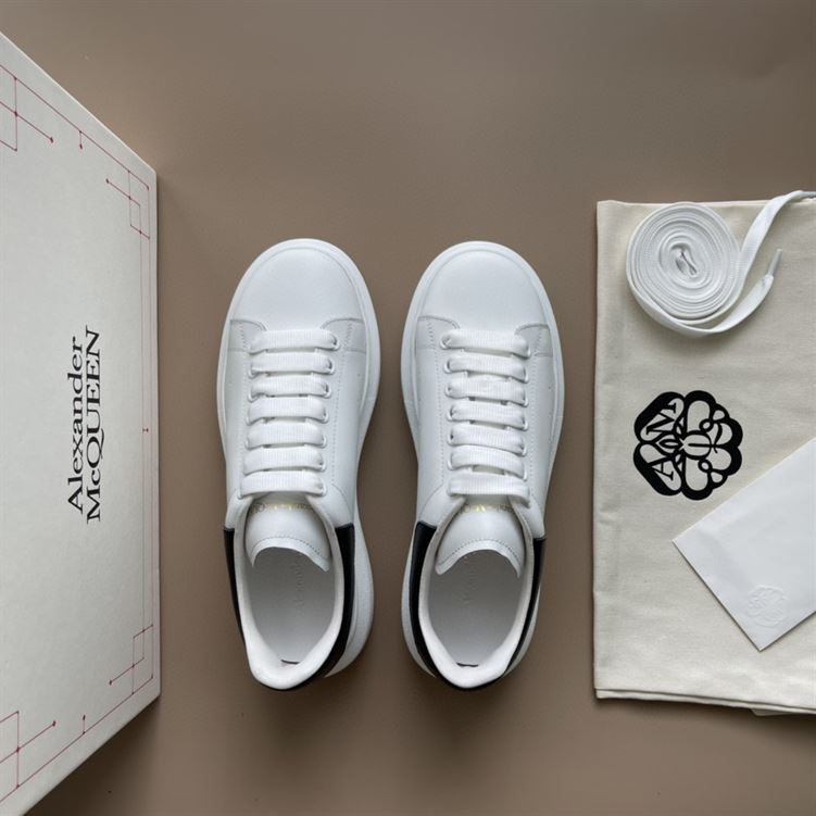 ALEXANDER MCQUEEN OVERSIZED LEATHER SNEAKERS - ALD017