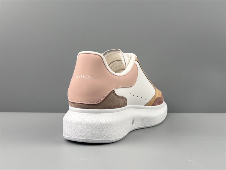 ALEXANDER MCQUEEN OVERSIZED SNEAKER - ALD038
