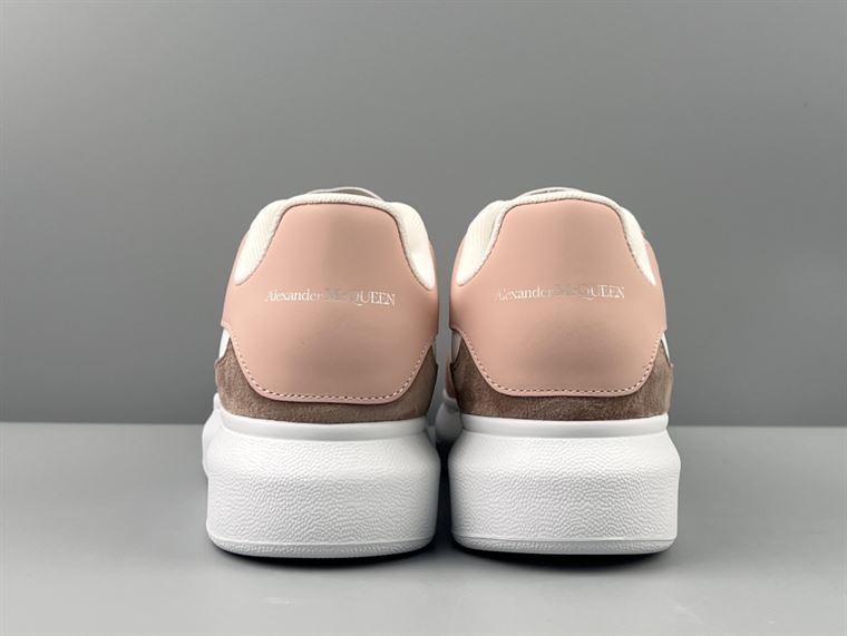 ALEXANDER MCQUEEN OVERSIZED SNEAKER - ALD038