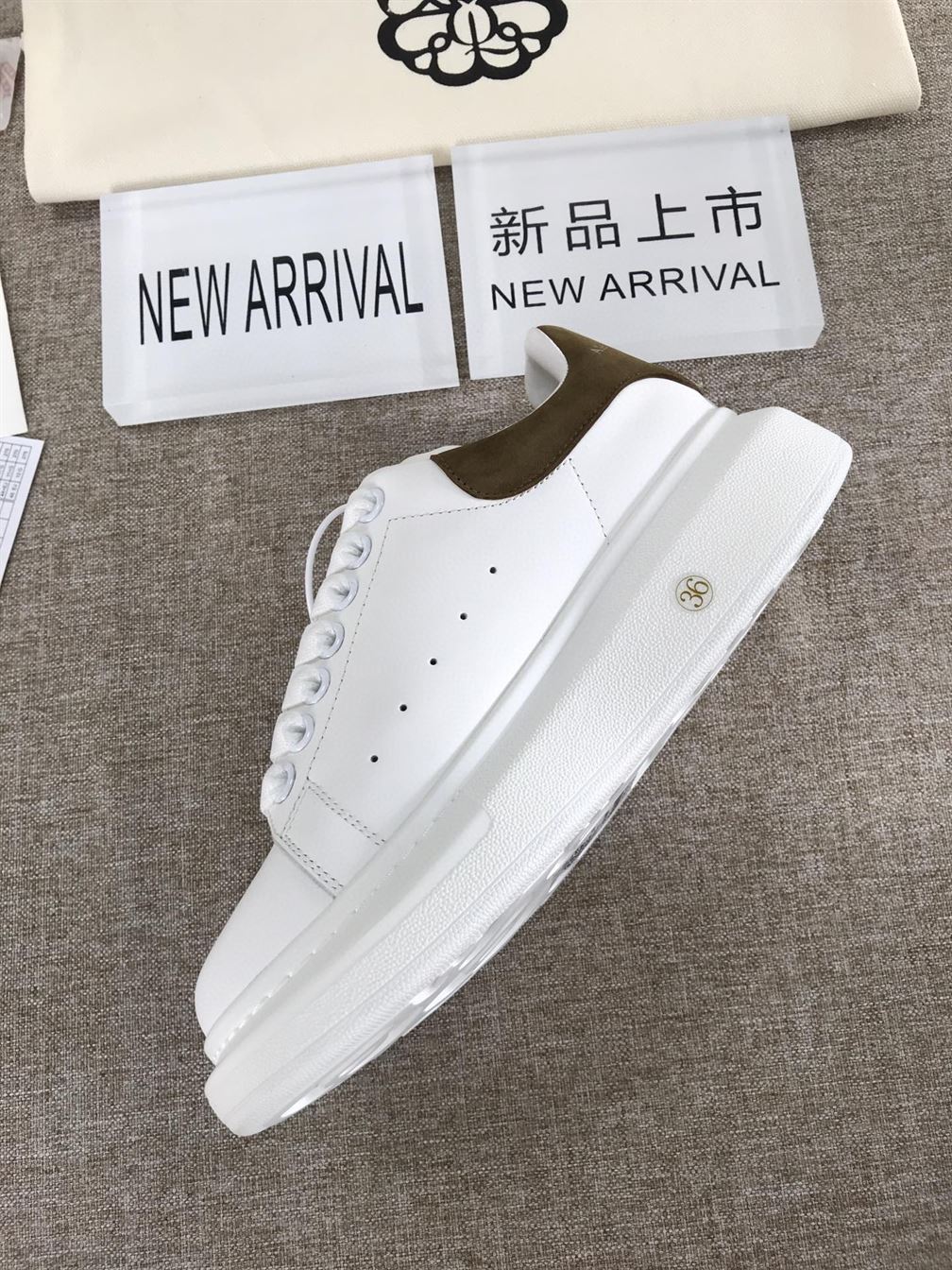 ALEXANDER MCQUEEN SNEAKER - ALD003
