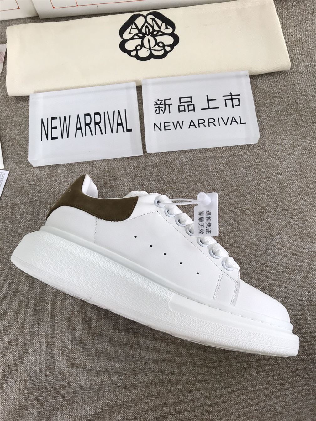 ALEXANDER MCQUEEN SNEAKER - ALD003