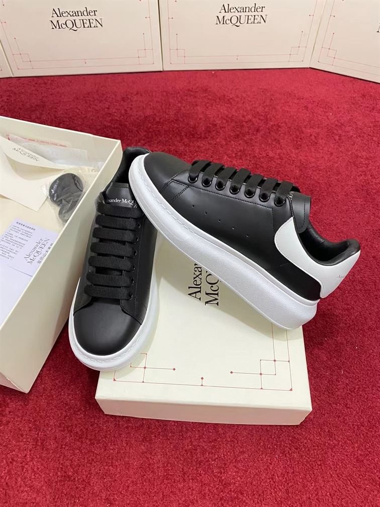 ALEXANDER MCQUEEN SNEAKER - ALD008