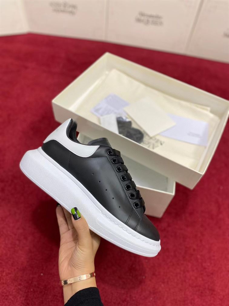 ALEXANDER MCQUEEN SNEAKER - ALD008