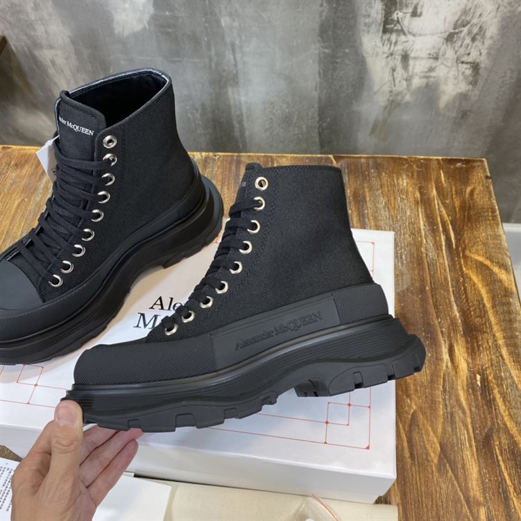 ALEXANDER MCQUEEN TREAD SLICK HIGH-TOP SNEAKERS - ALD025