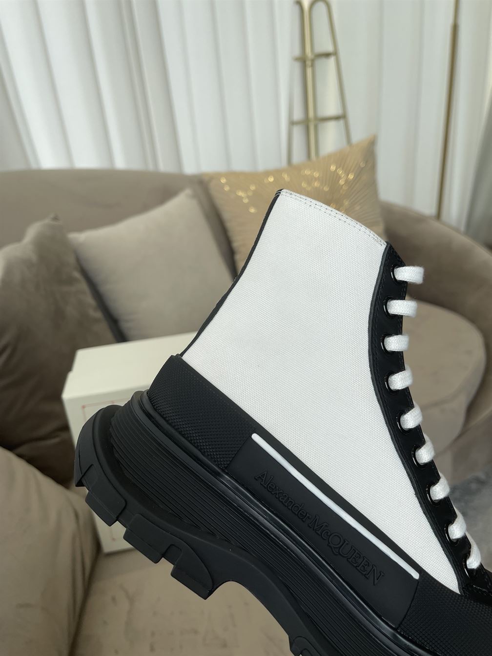 ALEXANDER MCQUEEN TREAD SLICK HIGH-TOP SNEAKERS - ALD035