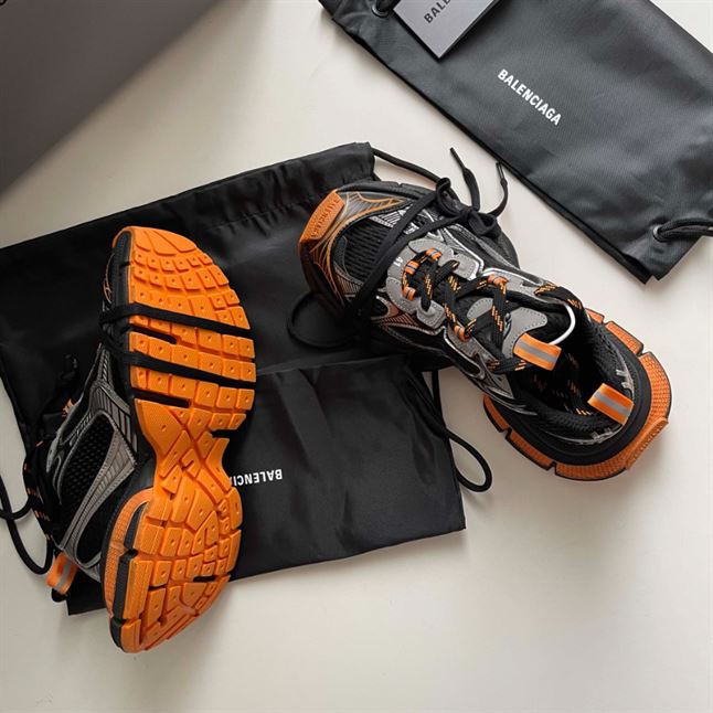 BALENCIAGA 3XL SNEAKER IN BLACK - BLA084