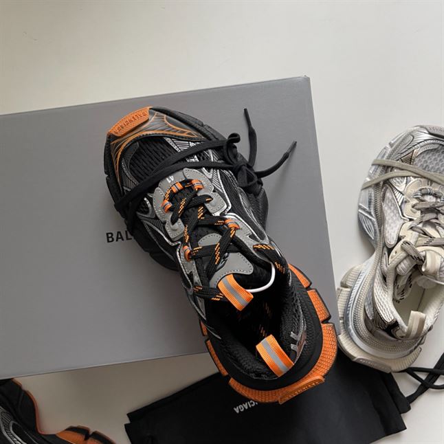 BALENCIAGA 3XL SNEAKER IN BLACK - BLA084