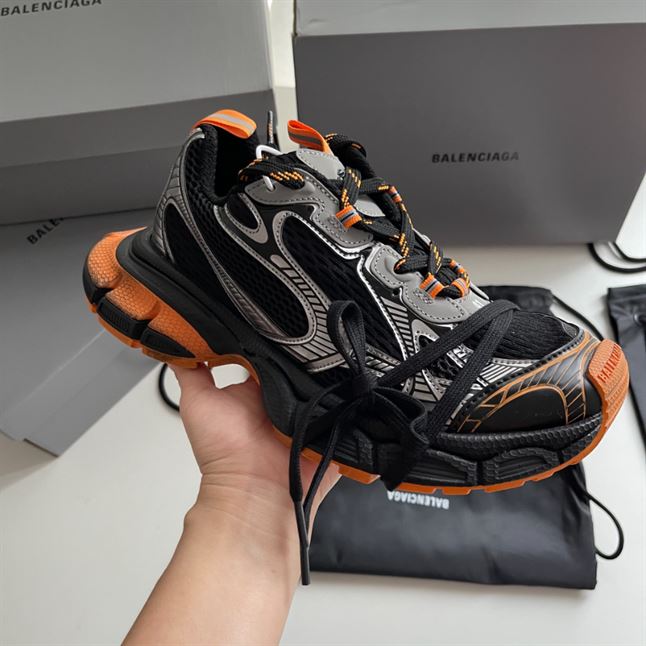 BALENCIAGA 3XL SNEAKER IN BLACK - BLA084