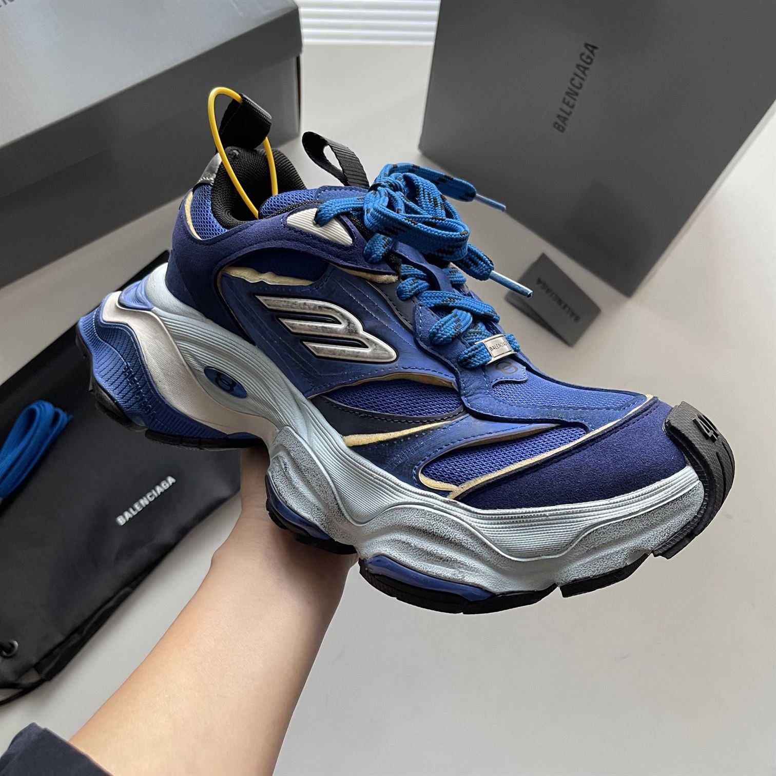 BALENCIAGA CARGO SNEAKER IN BLUE - BLA091