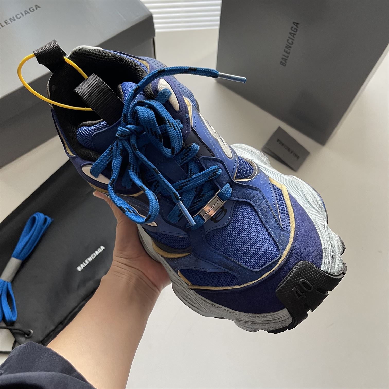 BALENCIAGA CARGO SNEAKER IN BLUE - BLA091
