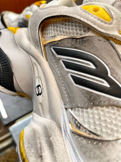 BALENCIAGA CARGO SNEAKER IN GREY BLACK AND YELLOW - BLA076