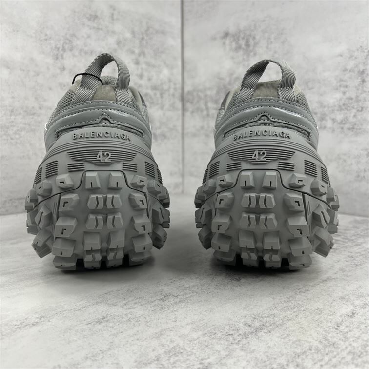 BALENCIAGA DEFENDER SNEAKER IN GREY - BLA047