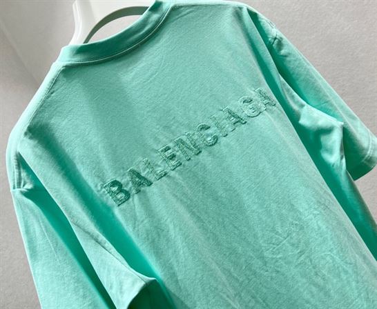 BALENCIAGA MEN'S LOGO T-SHIRT MEDIUM FIT IN GREEN - BAS004