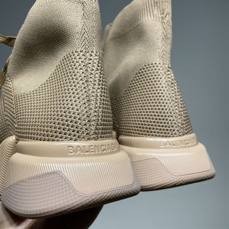 BALENCIAGA MEN'S SPEED 2.0 LACE-UP RECYCLED KNIT SNEAKER IN BEIGE - BLA032