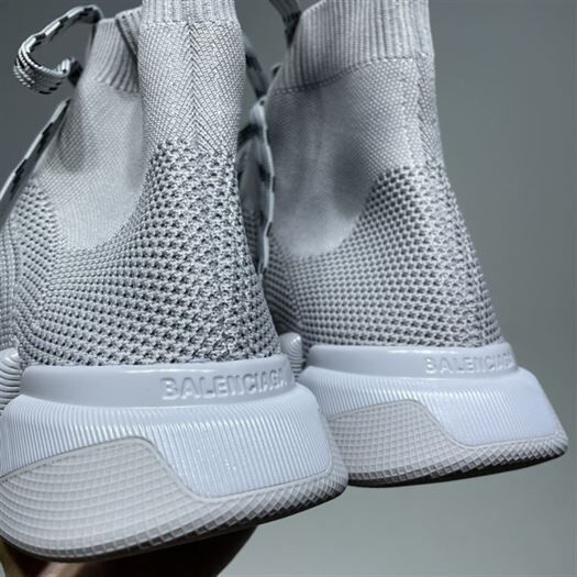 BALENCIAGA MEN'S SPEED 2.0 LACE-UP RECYCLED KNIT SNEAKER IN GREY - BLA035