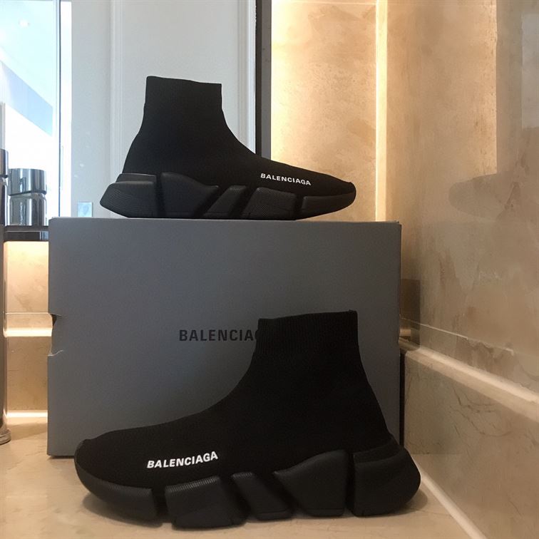 BALENCIAGA MEN'S SPEED 2.0 SNEAKER IN BLACK - BLA024