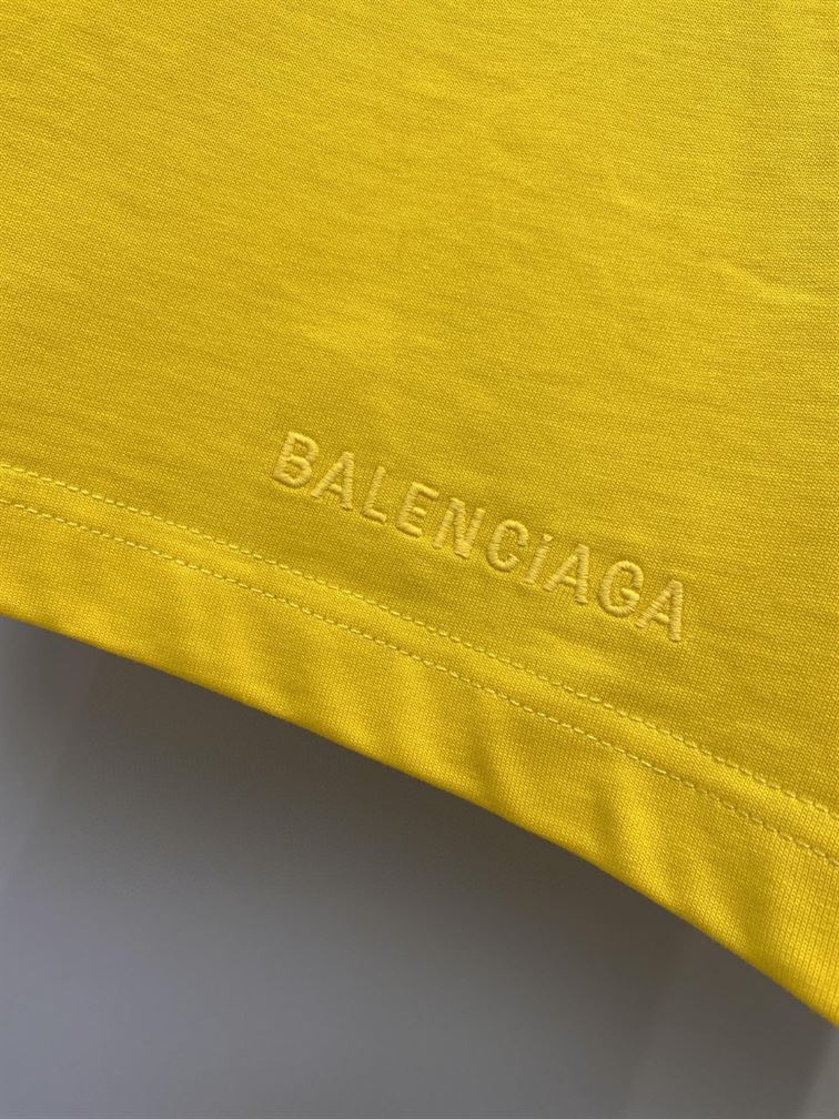 BALENCIAGA MEN'S THE SIMPSONS TM 20TH TELEVISION T-SHIRT OVERSIZED IN YELLOW - BAS007