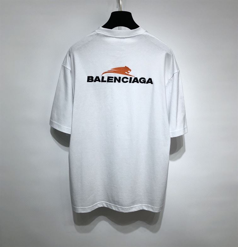 BALENCIAGA MEN'S YEAR OF THE TIGER T-SHIRT MEDIUM FIT IN WHITE - BAS001