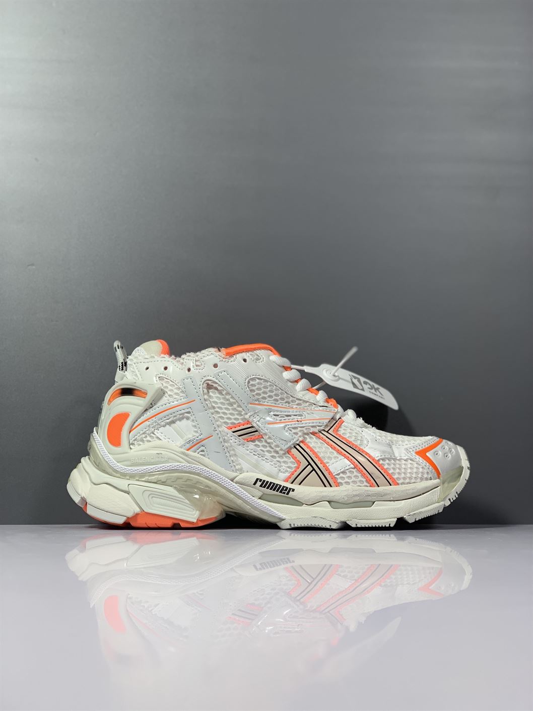 BALENCIAGA RUNNER SNEAKER IN FLUO ORANGE - BLA056