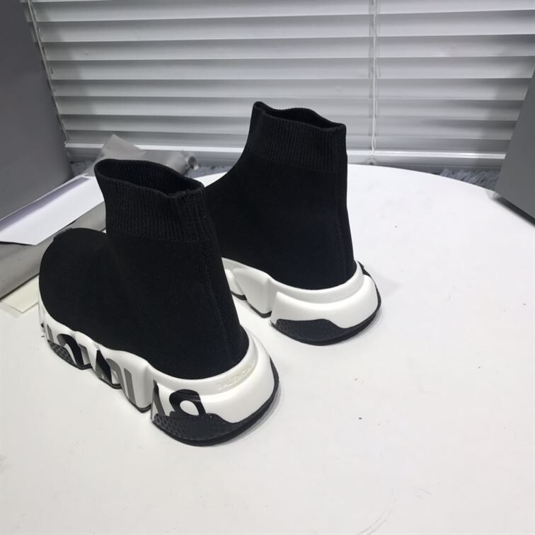 BALENCIAGA SPEED RECYCLED KNIT GRAFFITI SNEAKER IN BLACK/WHITE - BLA051
