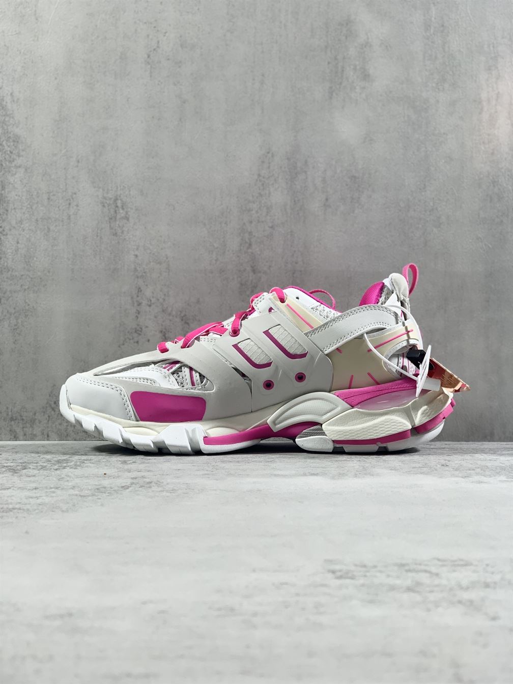 BALENCIAGA TRACK 3.0 SNEAKERS IN WHITE AND PINK - BLA002