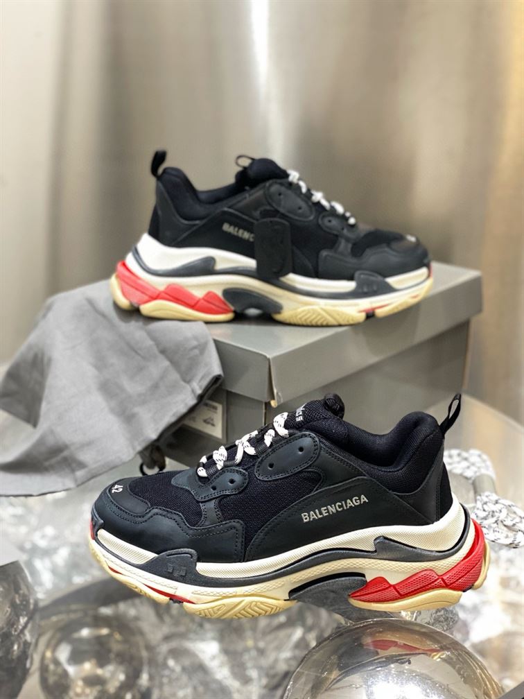 BALENCIAGA TRIPLE S SNEAKERS - BLA009