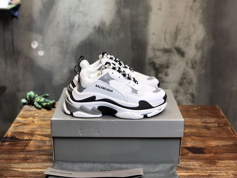 BALENCIAGA TRIPLE S SNEAKERS - BLA010