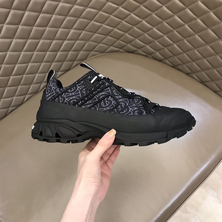 BURBERRY ARTHUR SNEAKERS - BBR001