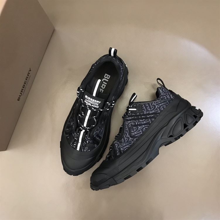 BURBERRY ARTHUR SNEAKERS - BBR001