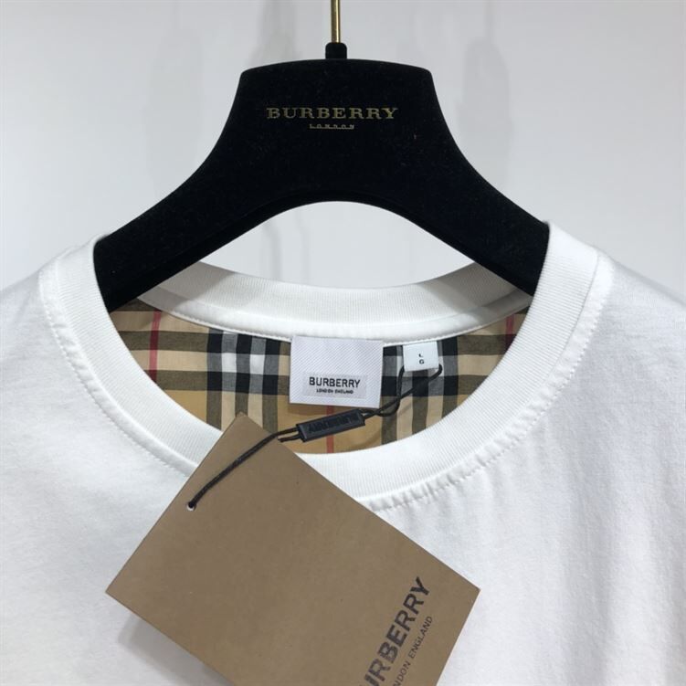 BURBERRY CHECK SLEEVE COTTON OVERSIZED T-SHIRT IN WHITE - BRS010