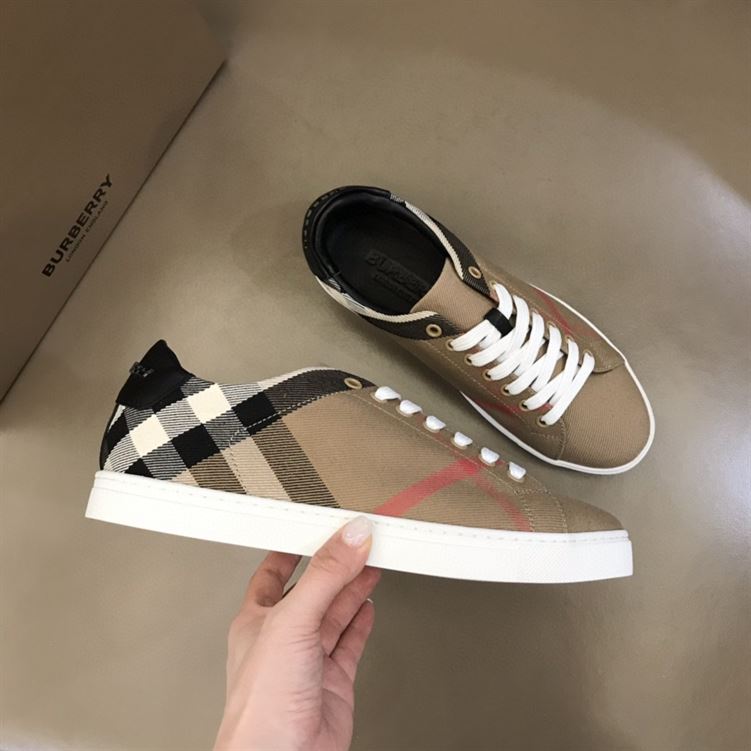 BURBERRY HOUSE CHECK & LEATHER LOW-TOP SNEAKER - BBR013
