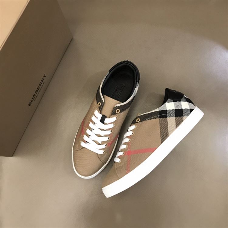 BURBERRY HOUSE CHECK & LEATHER LOW-TOP SNEAKER - BBR013