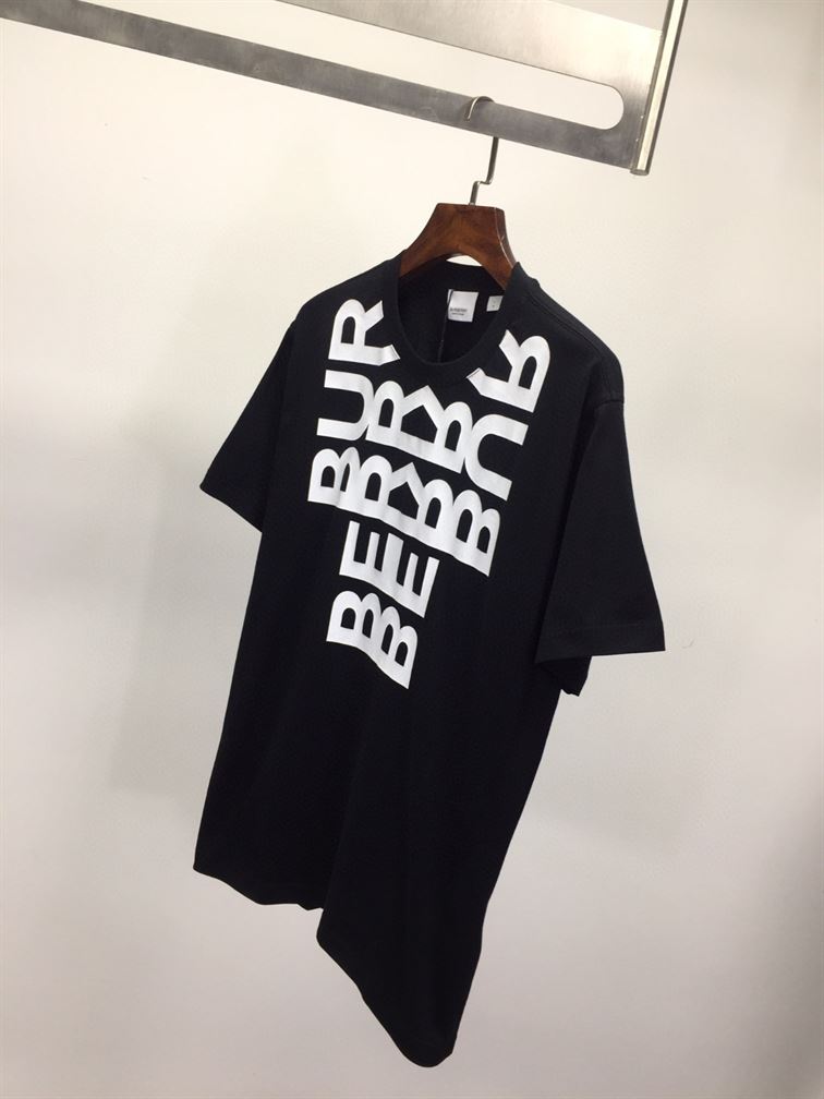 BURBERRY LOGO PRINT COTTON OVERSIZED T-SHIRT IN BLACK - BRS003