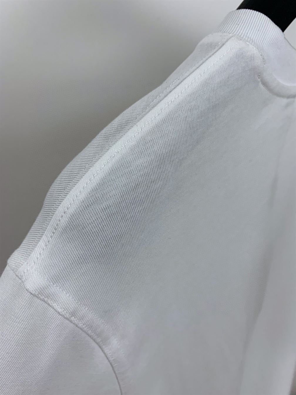 BURBERRY LOGO PRINT COTTON T-SHIRT IN WHITE - BRS009