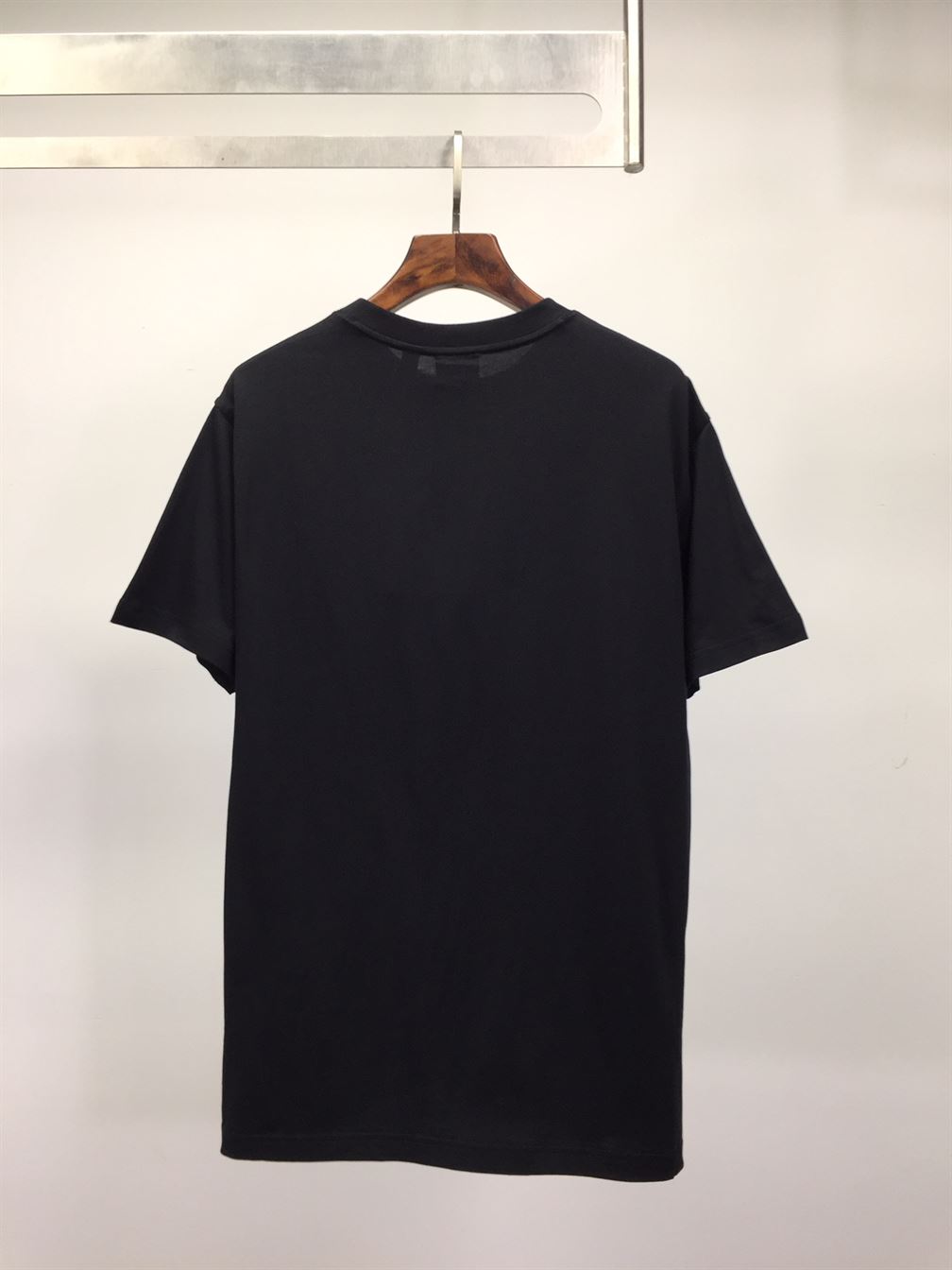 BURBERRY LOGO PRINT OVERSIZED T-SHIRT - BRS007