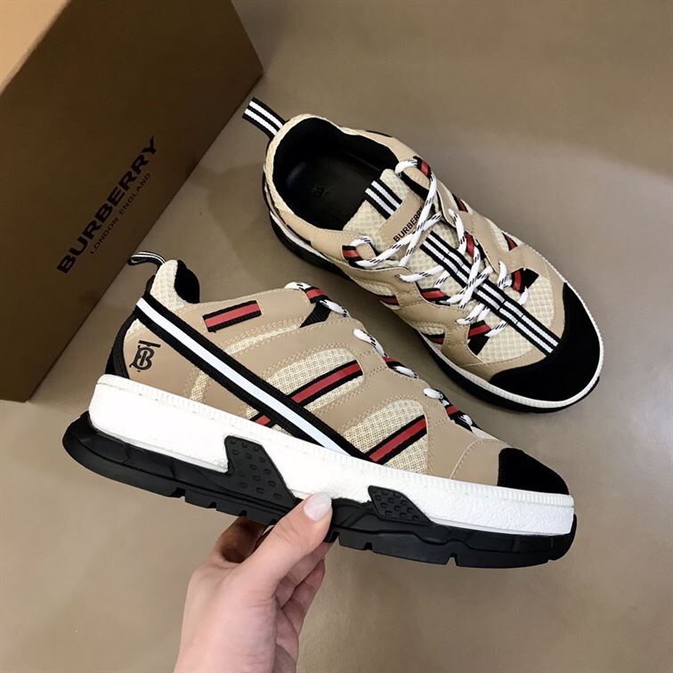 BURBERRY UNION SNEAKERS - BBR018