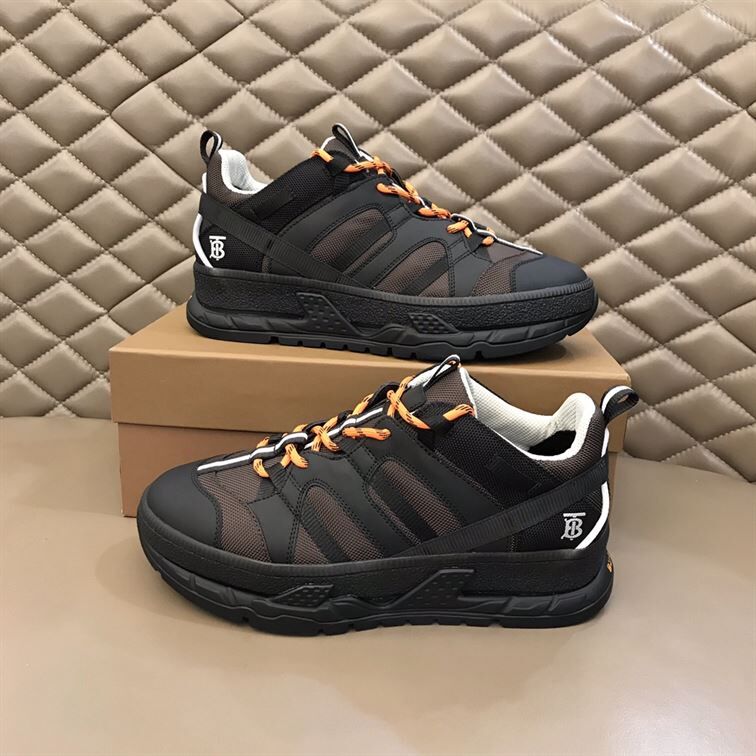 BURBERRY UNION SNEAKERS - BBR020
