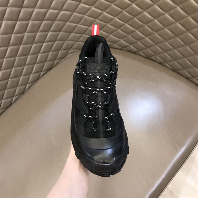 BURBERRY UNION VINTAGE SNEAKERS - BBR004