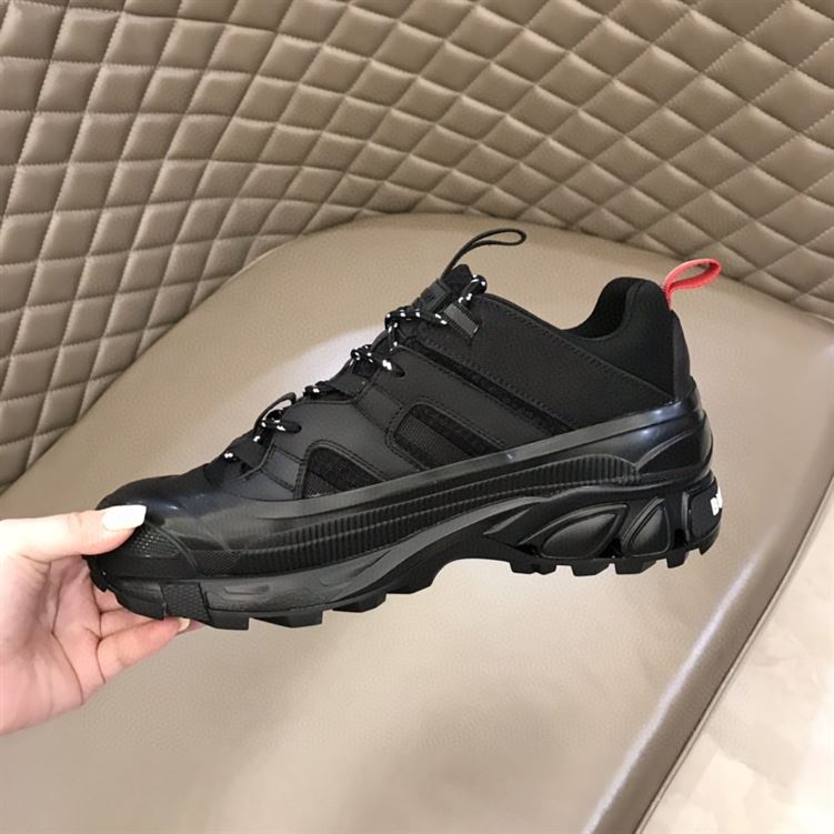 BURBERRY UNION VINTAGE SNEAKERS - BBR004