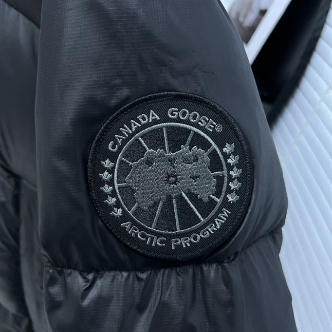 CANADA GOOSE CROFTON PUFFER JACKET - CN17
