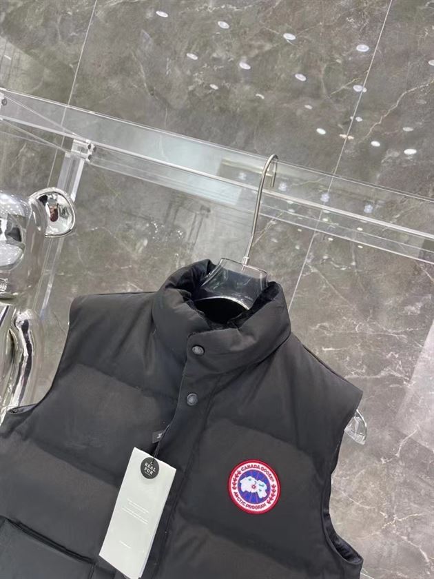 CANADA GOOSE FREESTYLE QUILTED ARTIC-TECH GILET - CN11