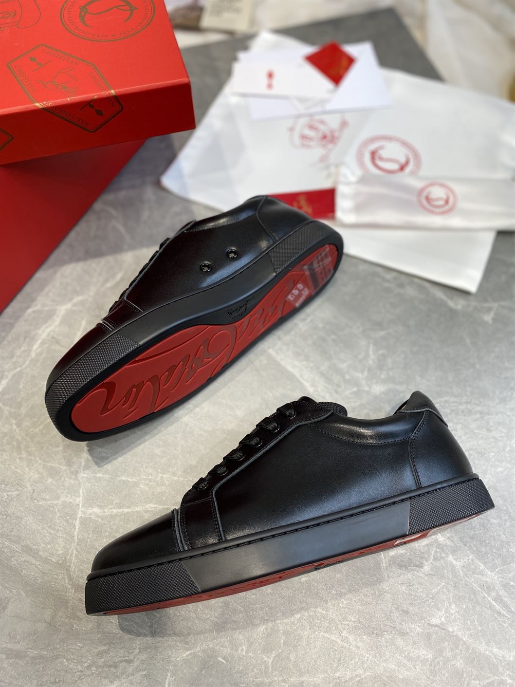 CHRISTIAN LOUBOUTIN LOUIS JUNIOR SNEAKERS - CLS032