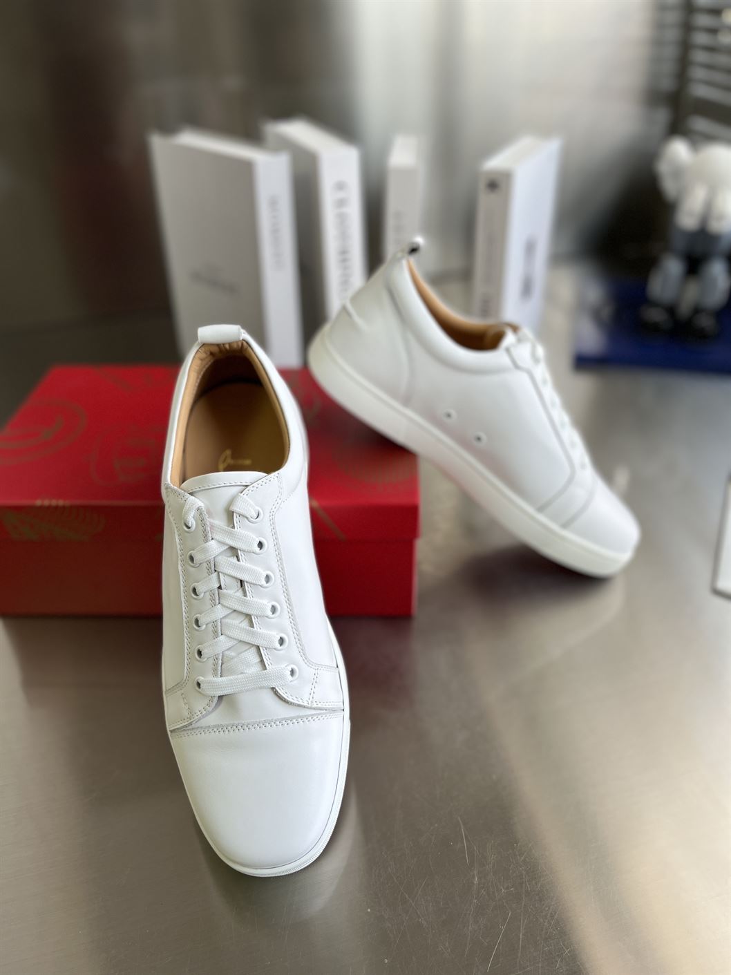 CHRISTIAN LOUBOUTIN LOUIS JUNIOR SNEAKERS - CLS033