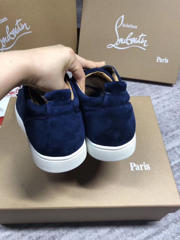CHRISTIAN LOUBOUTIN LOW TOP SNEAKER - CLS013