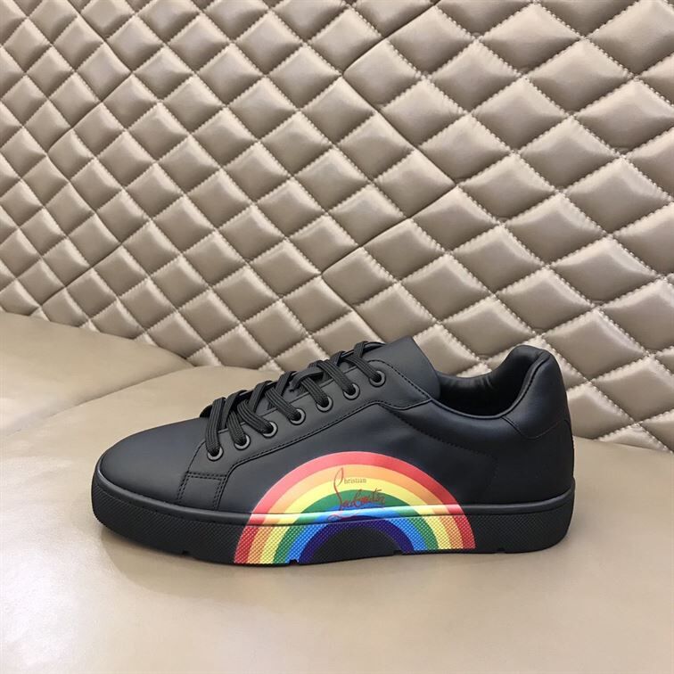 CHRISTIAN LOUBOUTIN LOW TOP SNEAKER - CLS019