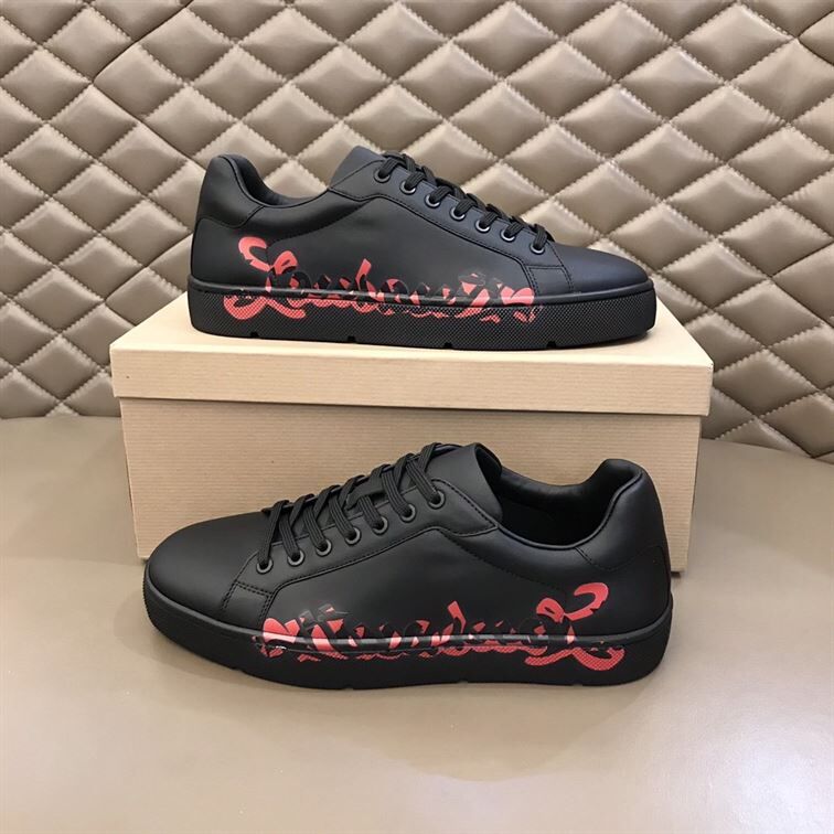 CHRISTIAN LOUBOUTIN LOW TOP SNEAKER - CLS020