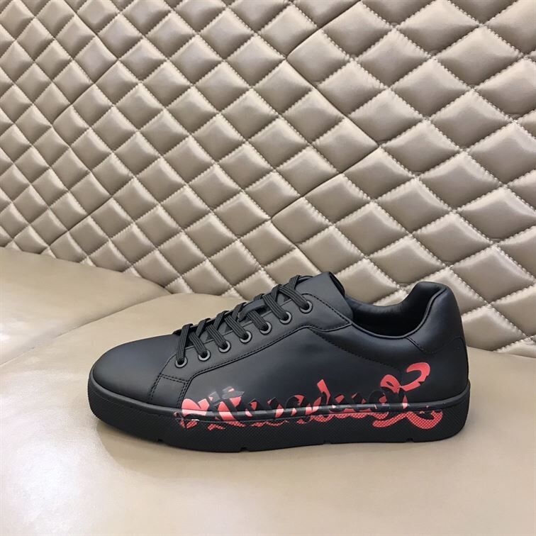 CHRISTIAN LOUBOUTIN LOW TOP SNEAKER - CLS020
