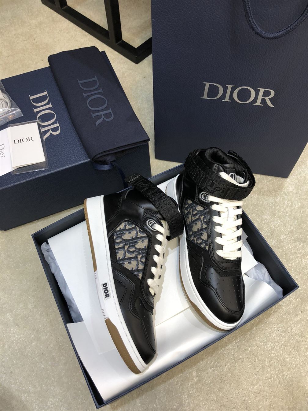DIOR B27 HIGH-TOP SNEAKER - DO006